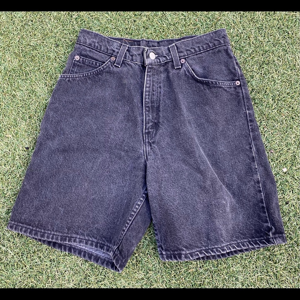 Vintage Orange Tab Black Levi Shorts 950 Relaxed Fit (Mid thigh, high waisted)